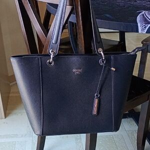 GUESS Elegant Black Tote Bag